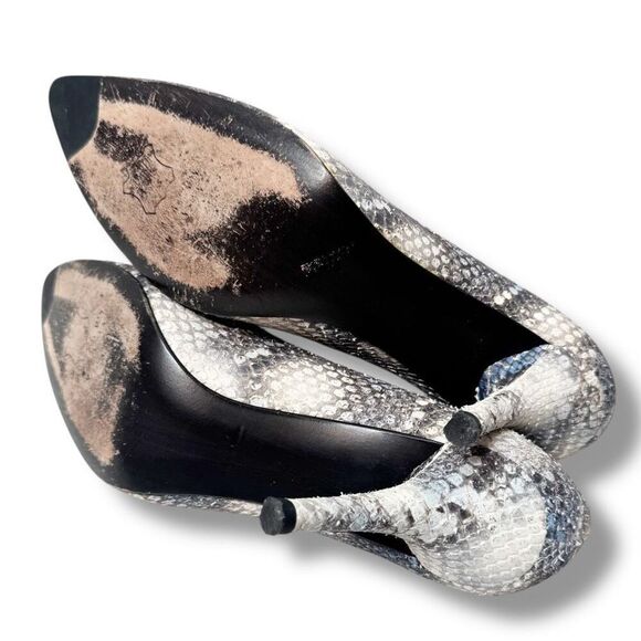 Stuart Weitzman Python Stiletto Pumps Women’s Size 8 Textured Blue Cream Snake - Picture 9 of 12